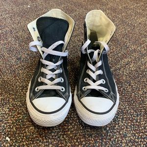 Black Converse Chuck Taylor all star high tops